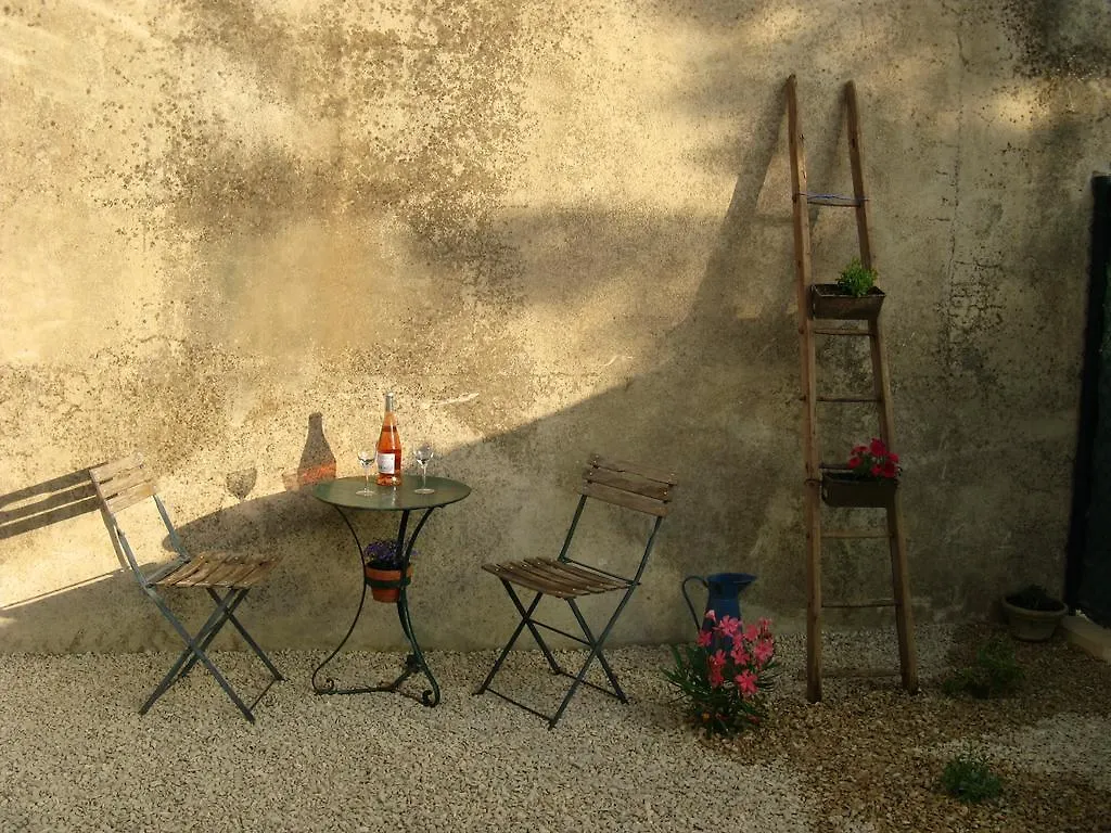 Maison De Vacances Jocelyne Holiday home Lauris